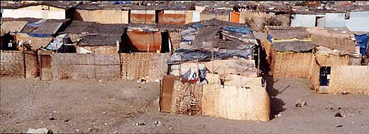ペルーの首都リマ郊外にあるミ・ペルー（「私のペルー」の意）という名前の貧困層集住地区