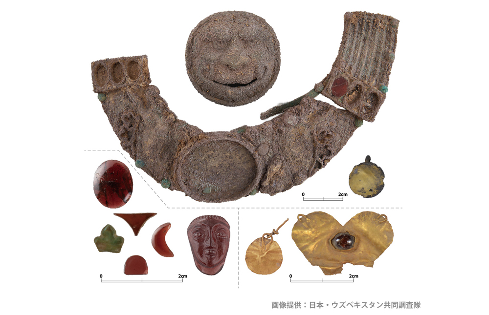 出土宝飾品塁