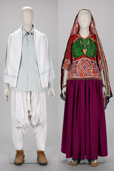 パラタリア・アヒールの衣装