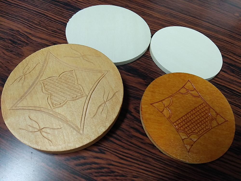 木彫コースター
