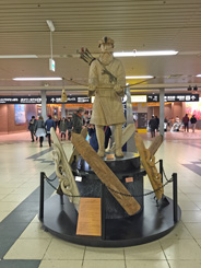 JR札幌駅の「イランカラプテ」像